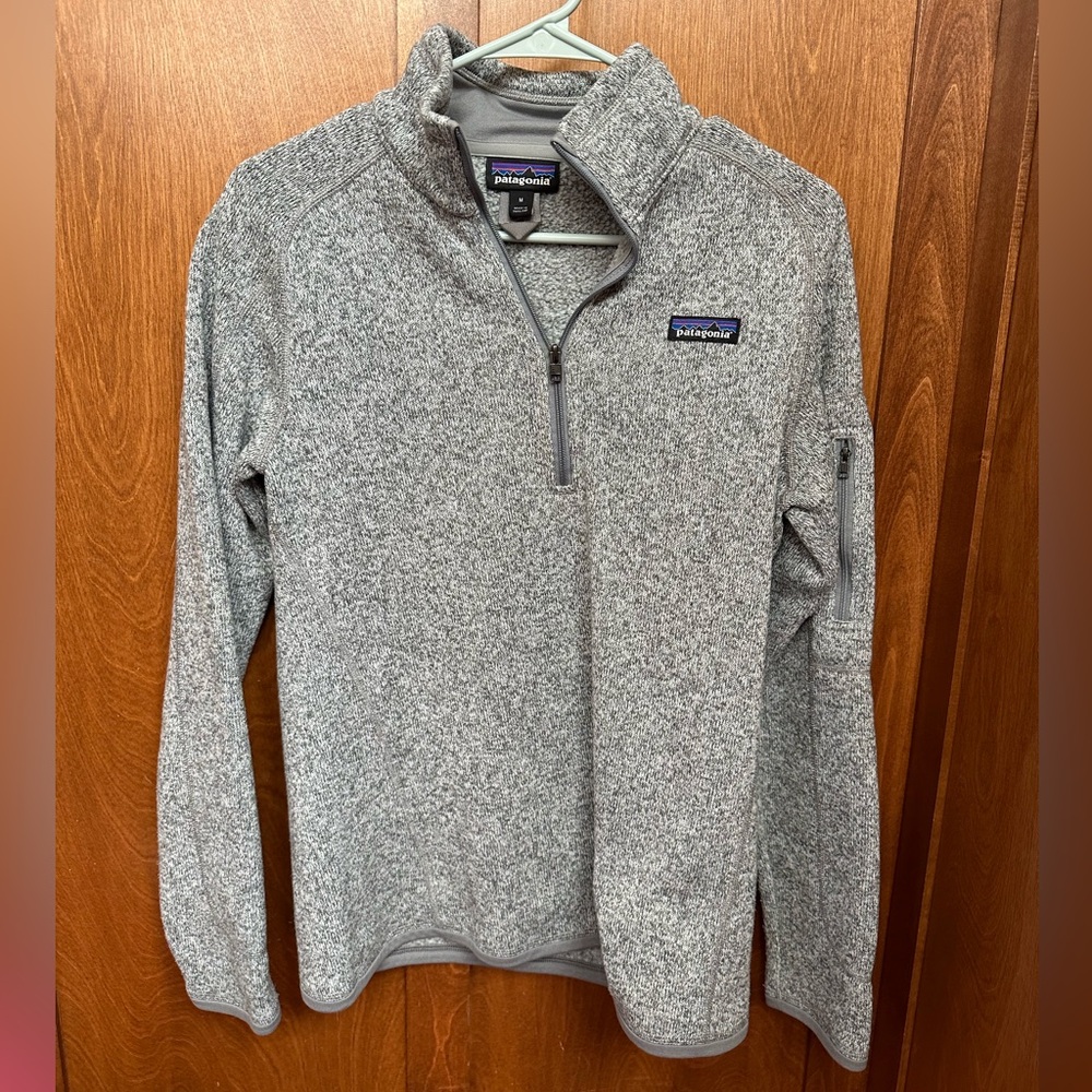 Patagonia Women's Better Sweater® 1/4-Zip Fleece - like new. Worn 1-2 times